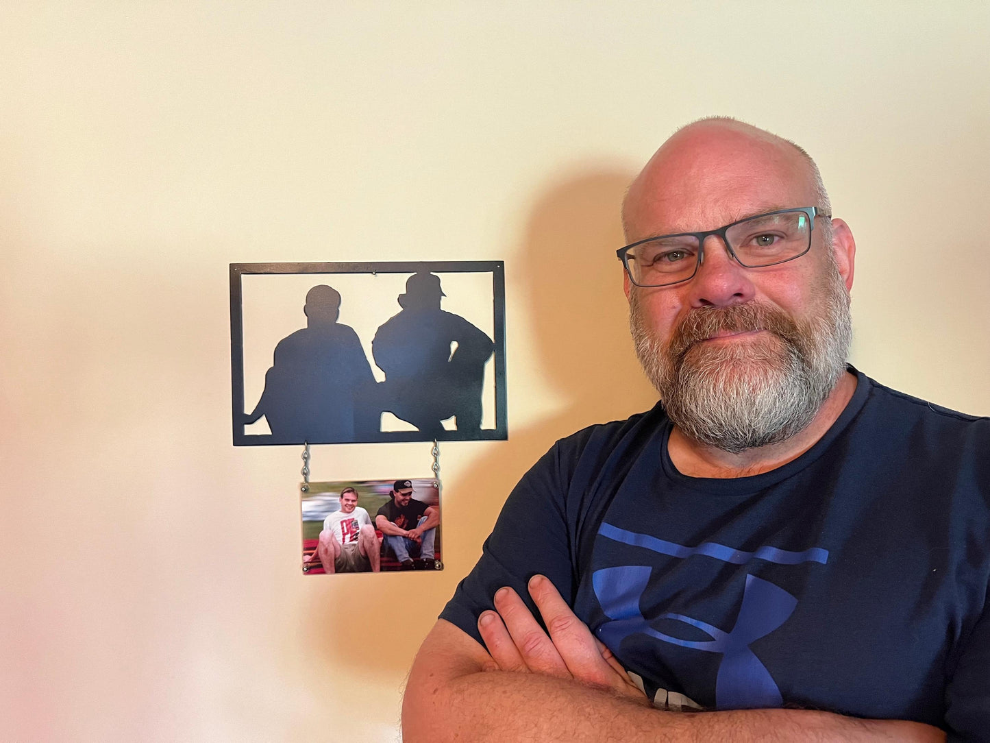 Custom Memorial Metal Photo Cutout with Hanging Photo – Personalized Tribute to Loved Ones